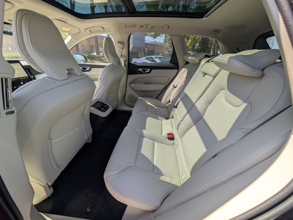 2026 Volvo XC60 B5 Ultra Hunt Valley MD
