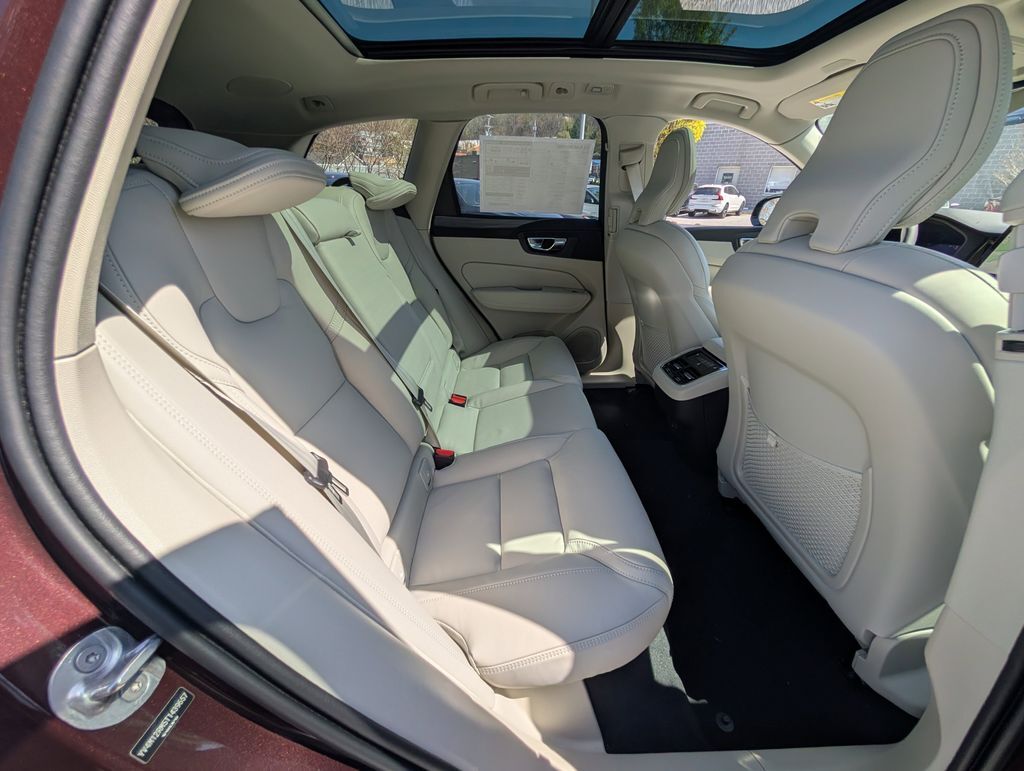 2026 Volvo XC60 B5 Ultra Hunt Valley MD