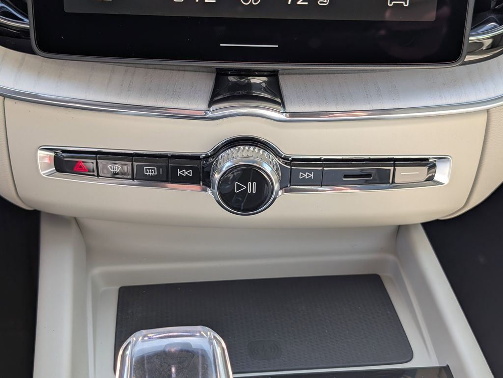 2026 Volvo XC60 B5 Ultra Hunt Valley MD