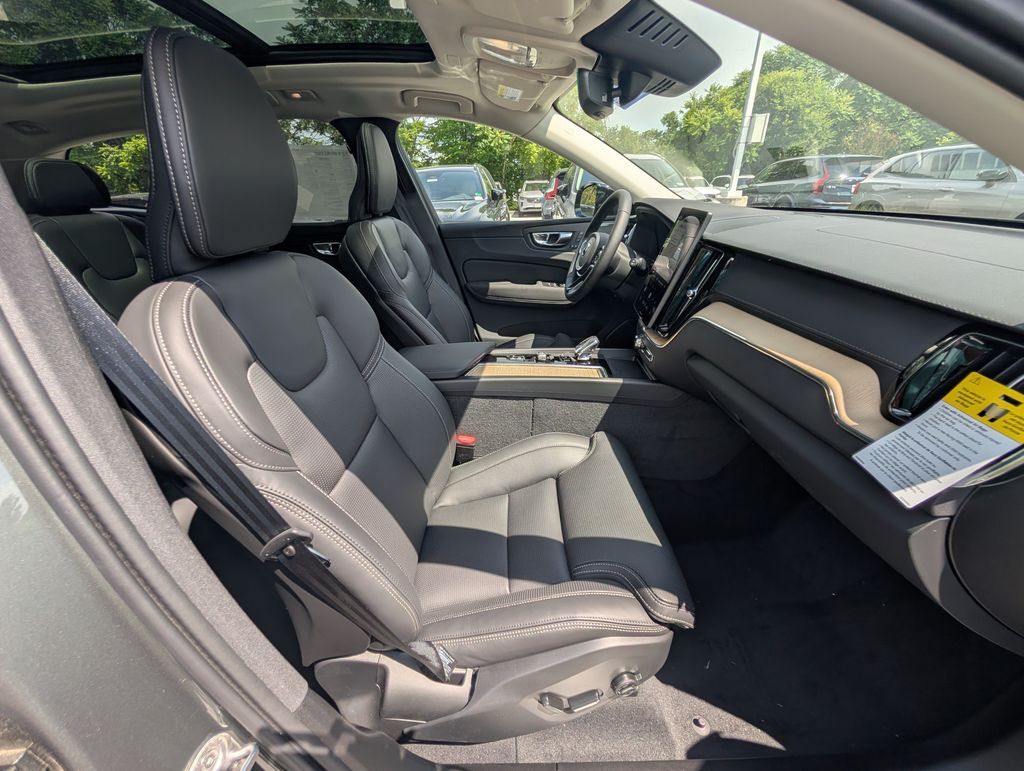 2026 Volvo XC60 B5 Ultra Hunt Valley MD