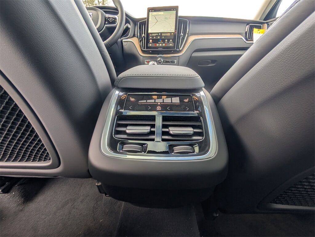 2026 Volvo XC60 B5 Ultra Hunt Valley MD