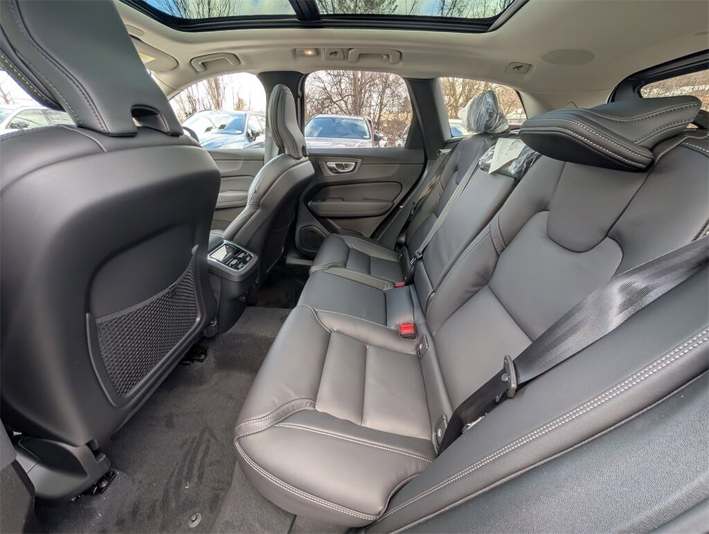 2026 Volvo XC60 B5 Ultra Hunt Valley MD