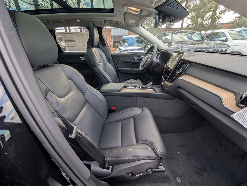 2026 Volvo XC60 B5 Ultra Hunt Valley MD