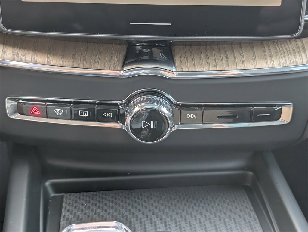 2026 Volvo XC60 B5 Ultra Hunt Valley MD