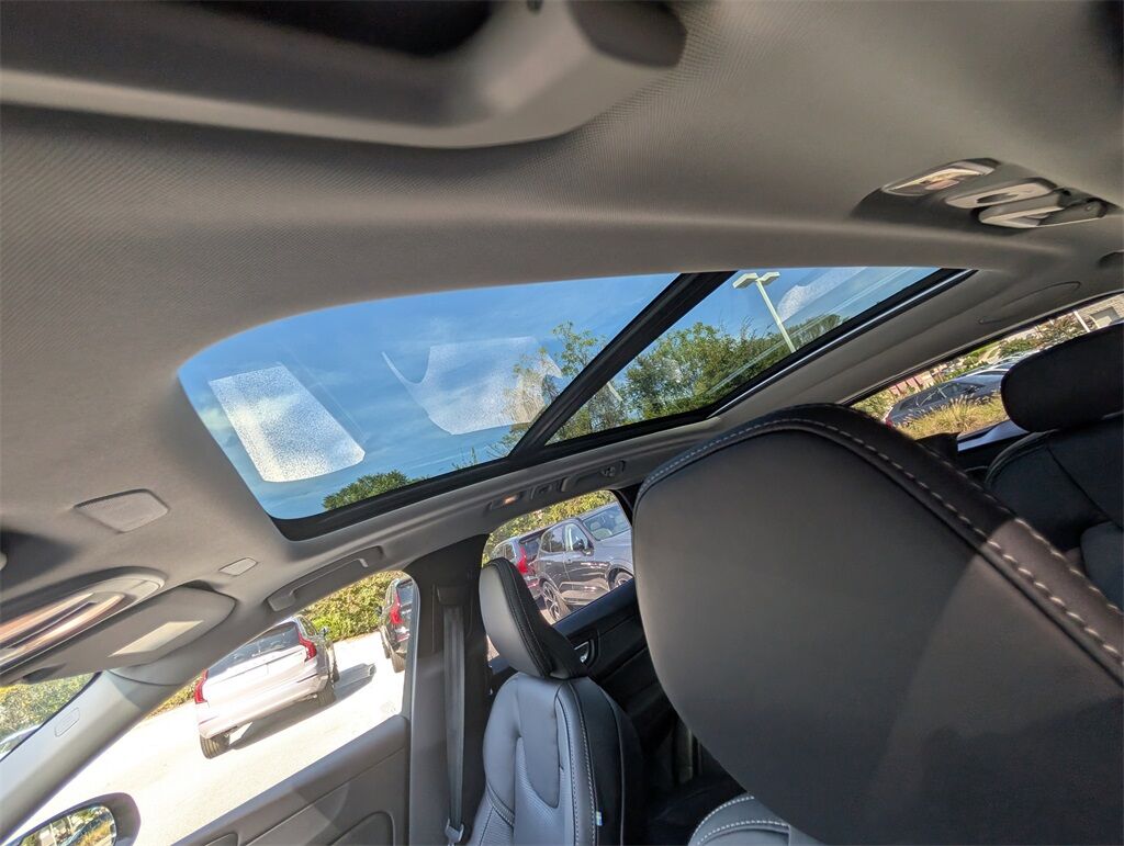 2026 Volvo XC60 B5 Ultra Hunt Valley MD