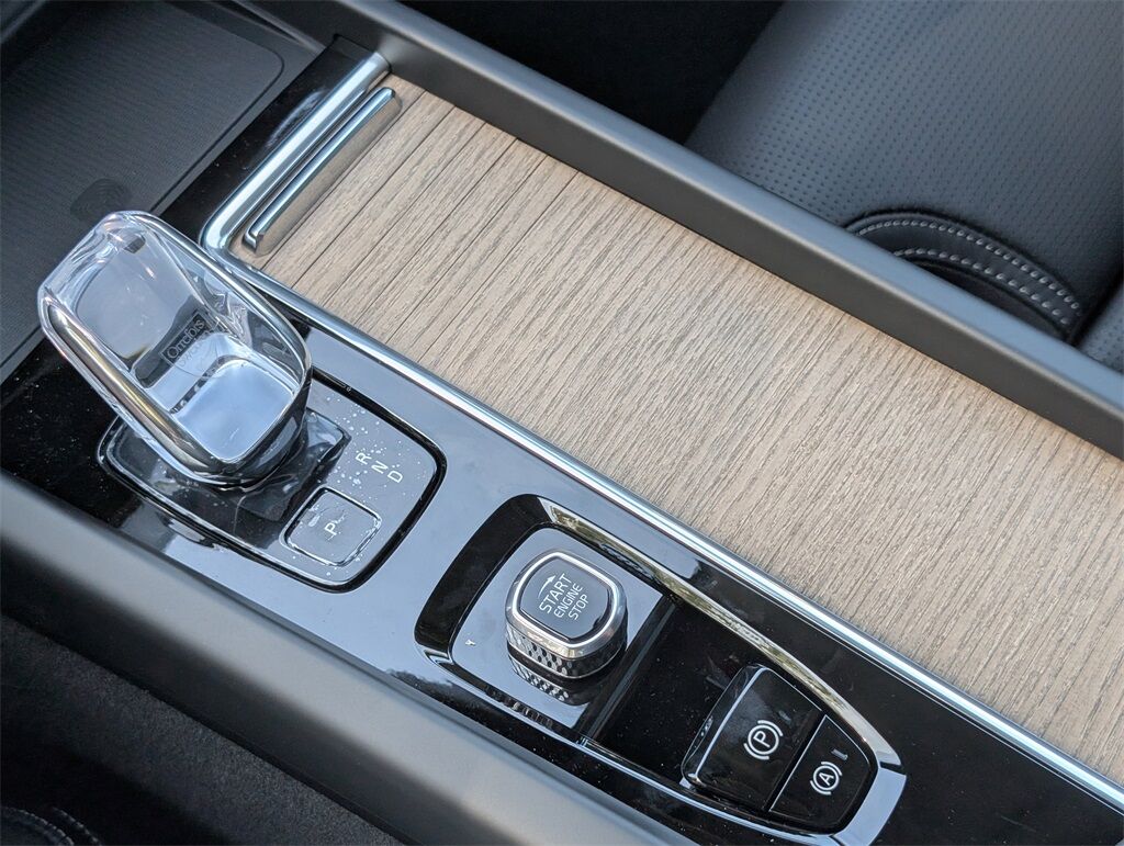 2026 Volvo XC60 B5 Ultra Hunt Valley MD