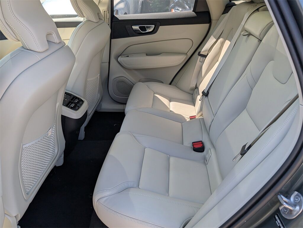 2026 Volvo XC60 B5 Ultra Hunt Valley MD