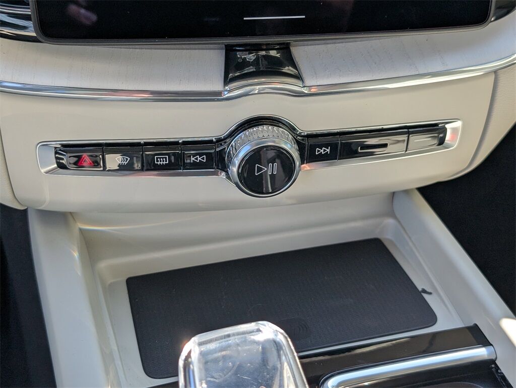 2026 Volvo XC60 B5 Ultra Hunt Valley MD