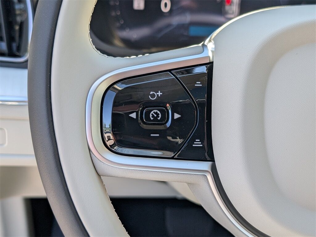 2026 Volvo XC60 B5 Ultra Hunt Valley MD