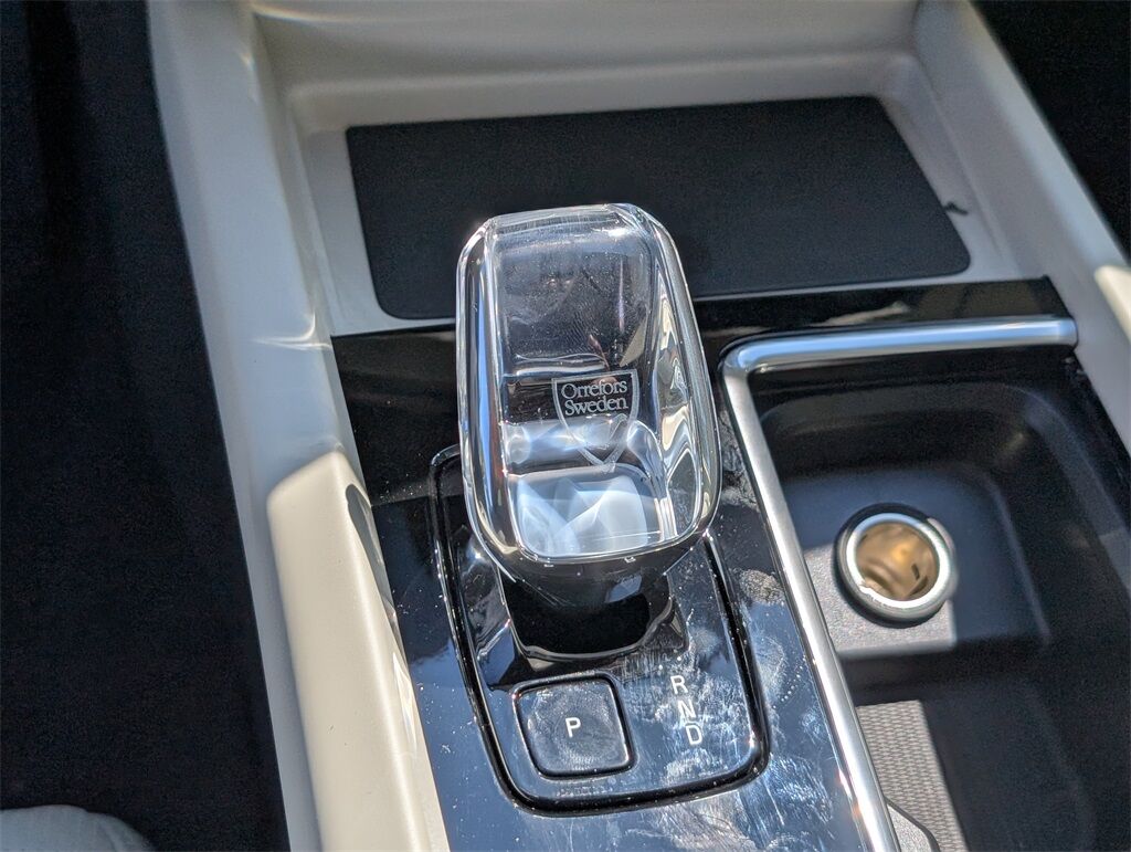 2026 Volvo XC60 B5 Ultra Hunt Valley MD