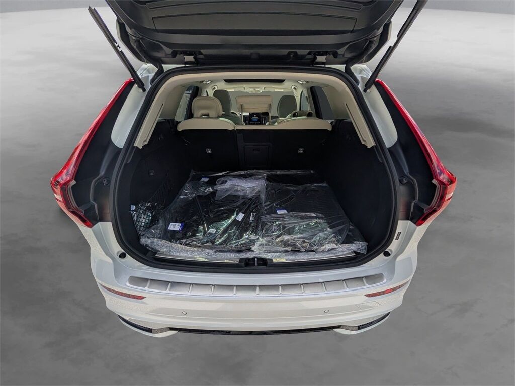 2026 Volvo XC60 B5 Ultra Hunt Valley MD