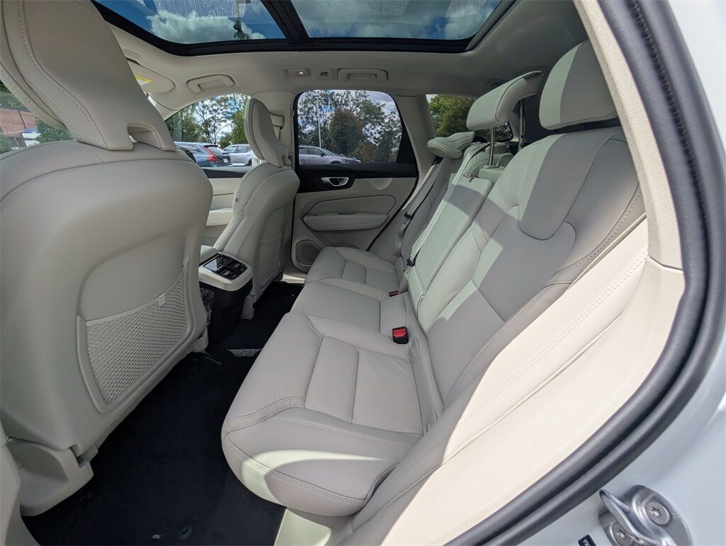 2026 Volvo XC60 B5 Ultra Hunt Valley MD