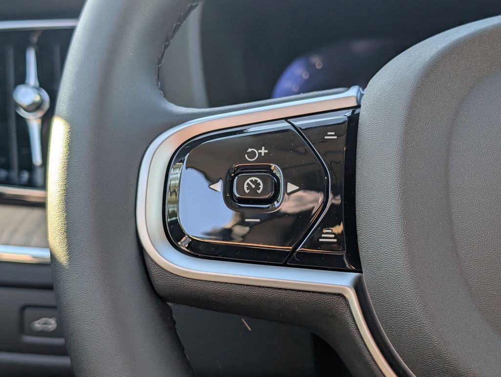 2026 Volvo XC60 B5 Ultra Hunt Valley MD