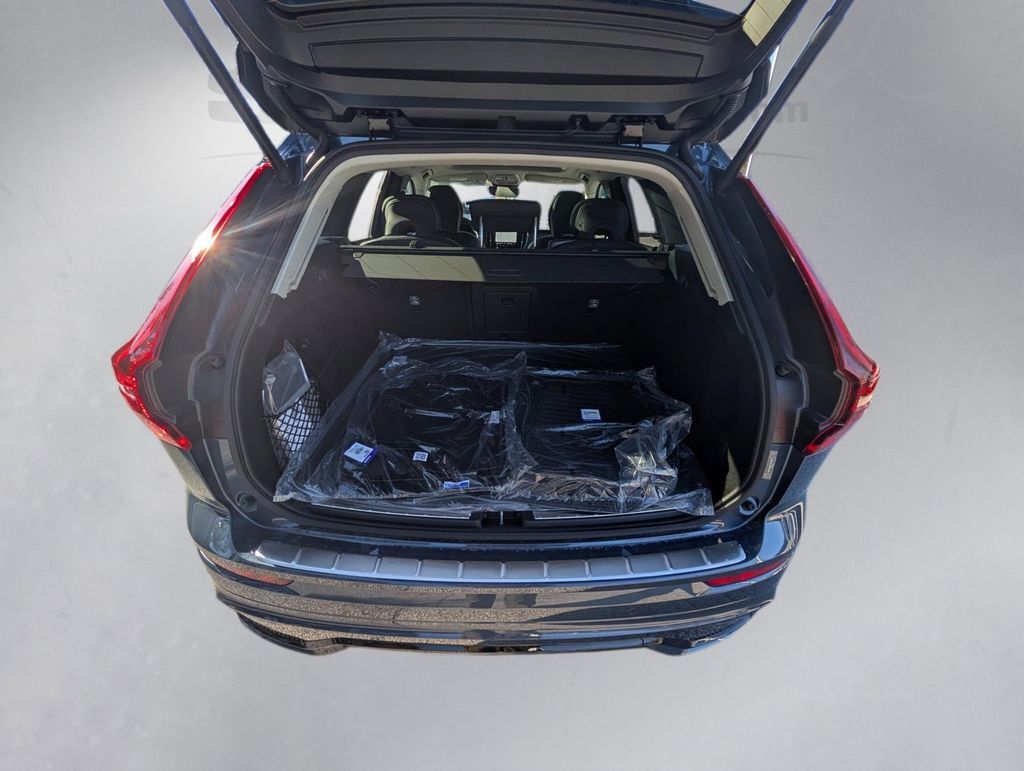 2026 Volvo XC60 B5 Ultra Hunt Valley MD