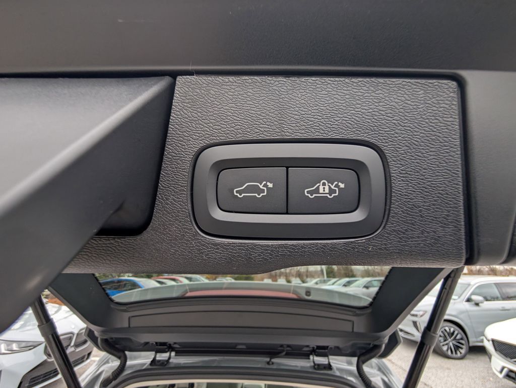 2026 Volvo XC60 B5 Ultra Hunt Valley MD