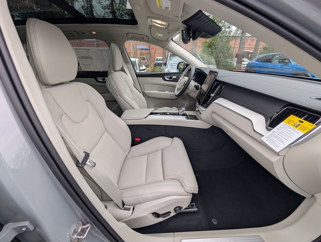 2026 Volvo XC60 B5 Ultra Hunt Valley MD