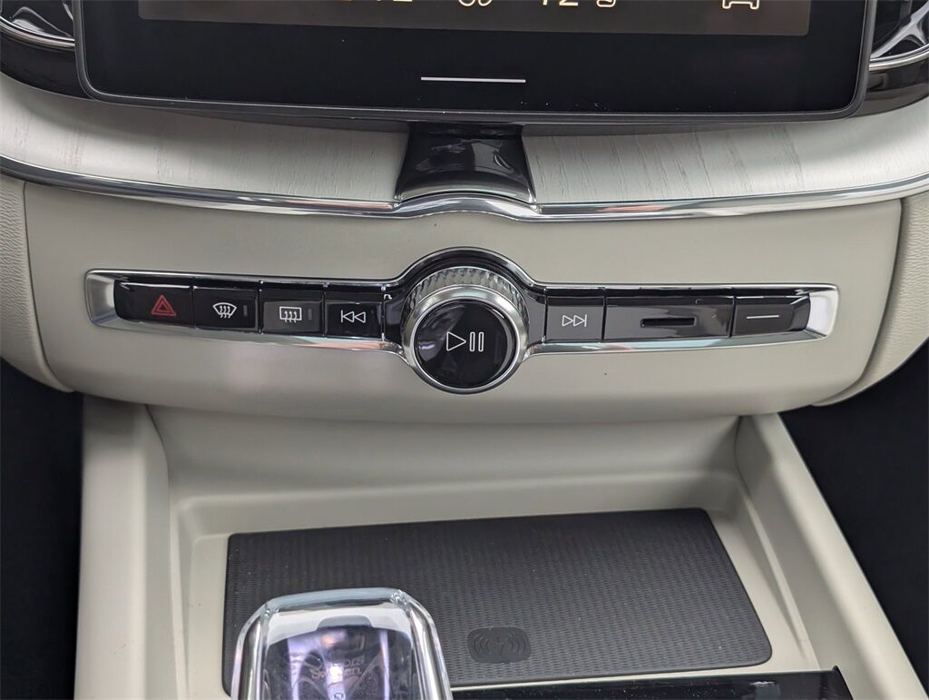 2026 Volvo XC60 B5 Ultra Hunt Valley MD