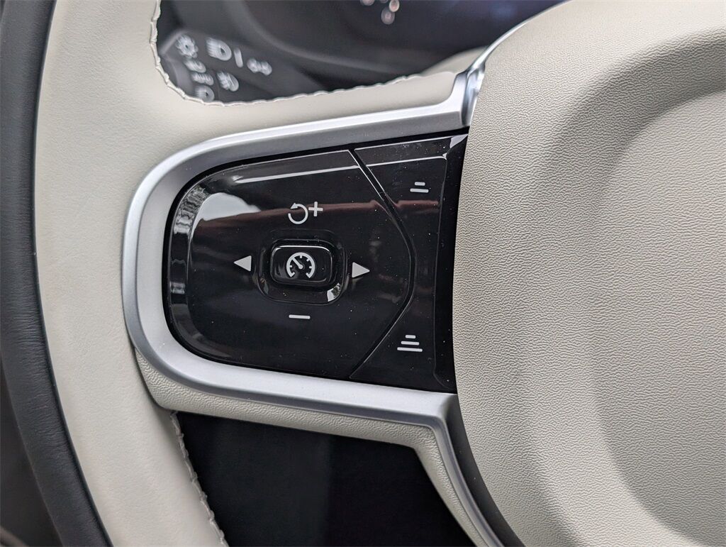 2026 Volvo XC60 B5 Ultra Hunt Valley MD