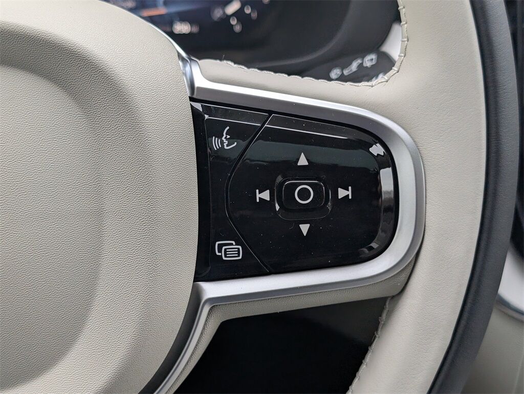 2026 Volvo XC60 B5 Ultra Hunt Valley MD