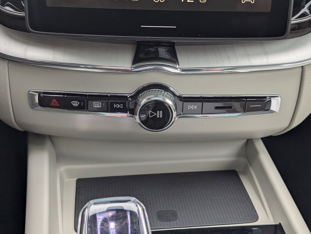 2026 Volvo XC60 B5 Ultra Hunt Valley MD