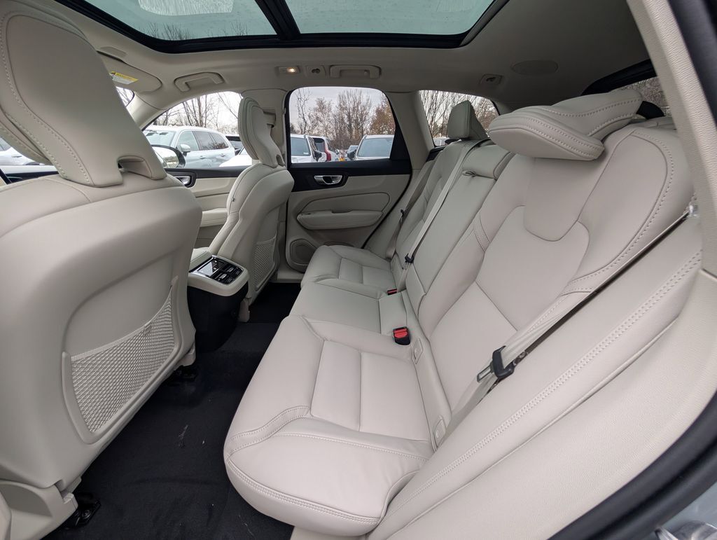 2026 Volvo XC60 B5 Ultra Hunt Valley MD