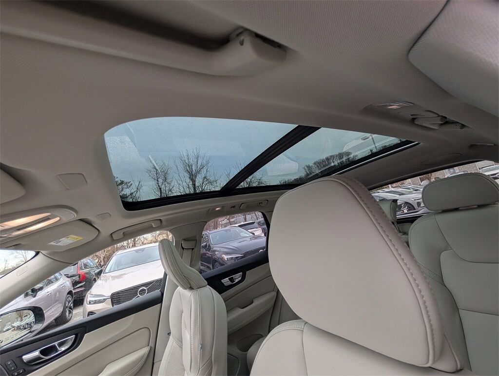 2026 Volvo XC60 B5 Ultra Hunt Valley MD