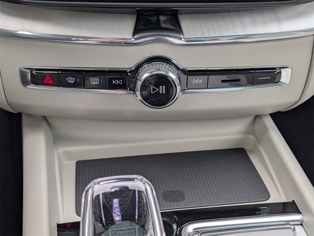 2026 Volvo XC60 B5 Ultra Hunt Valley MD