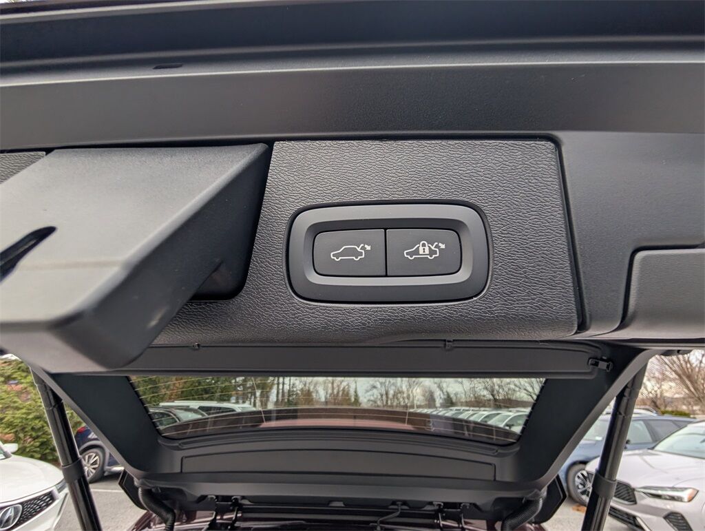 2026 Volvo XC60 B5 Ultra Hunt Valley MD