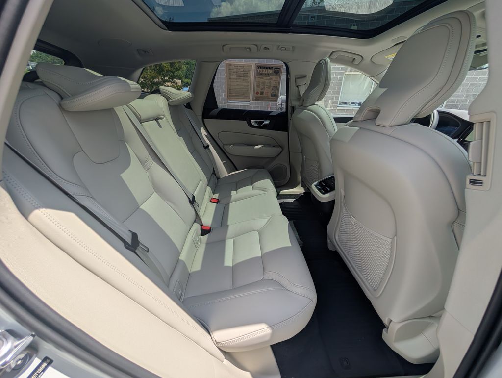 2026 Volvo XC60 B5 Ultra Hunt Valley MD
