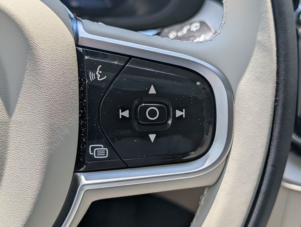 2026 Volvo XC60 B5 Ultra Hunt Valley MD
