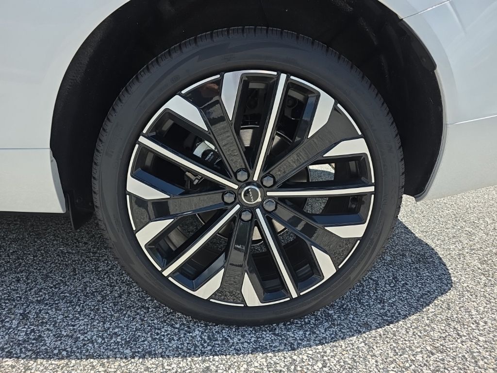 2026 Volvo XC60 B5 Ultra Hunt Valley MD