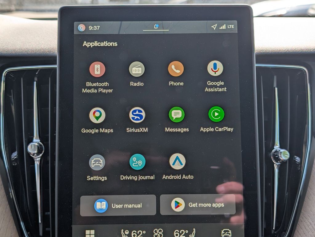 2026 Volvo XC60 Plug-In Hybrid T8 Core Hunt Valley MD