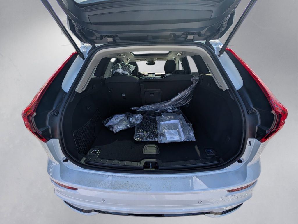 2026 Volvo XC60 Plug-In Hybrid T8 Core Hunt Valley MD