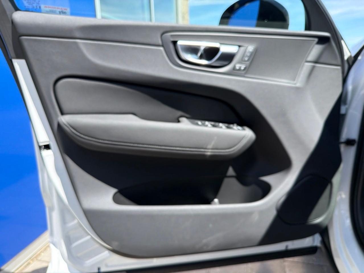 2026 Volvo XC60 Plug-In Hybrid T8 Plus Bend OR