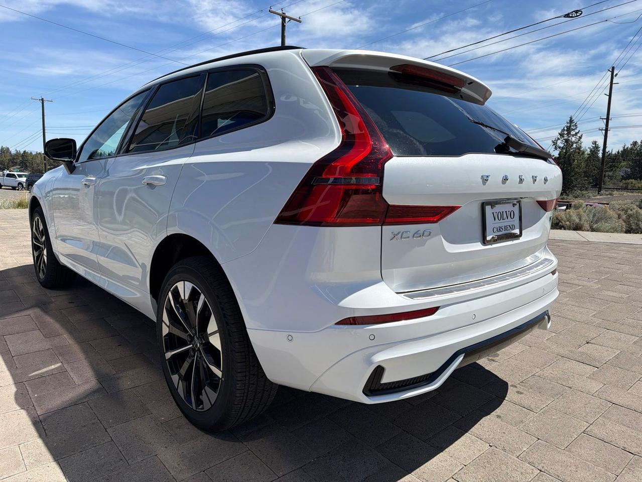 2026 Volvo XC60 Plug-In Hybrid T8 Plus Bend OR