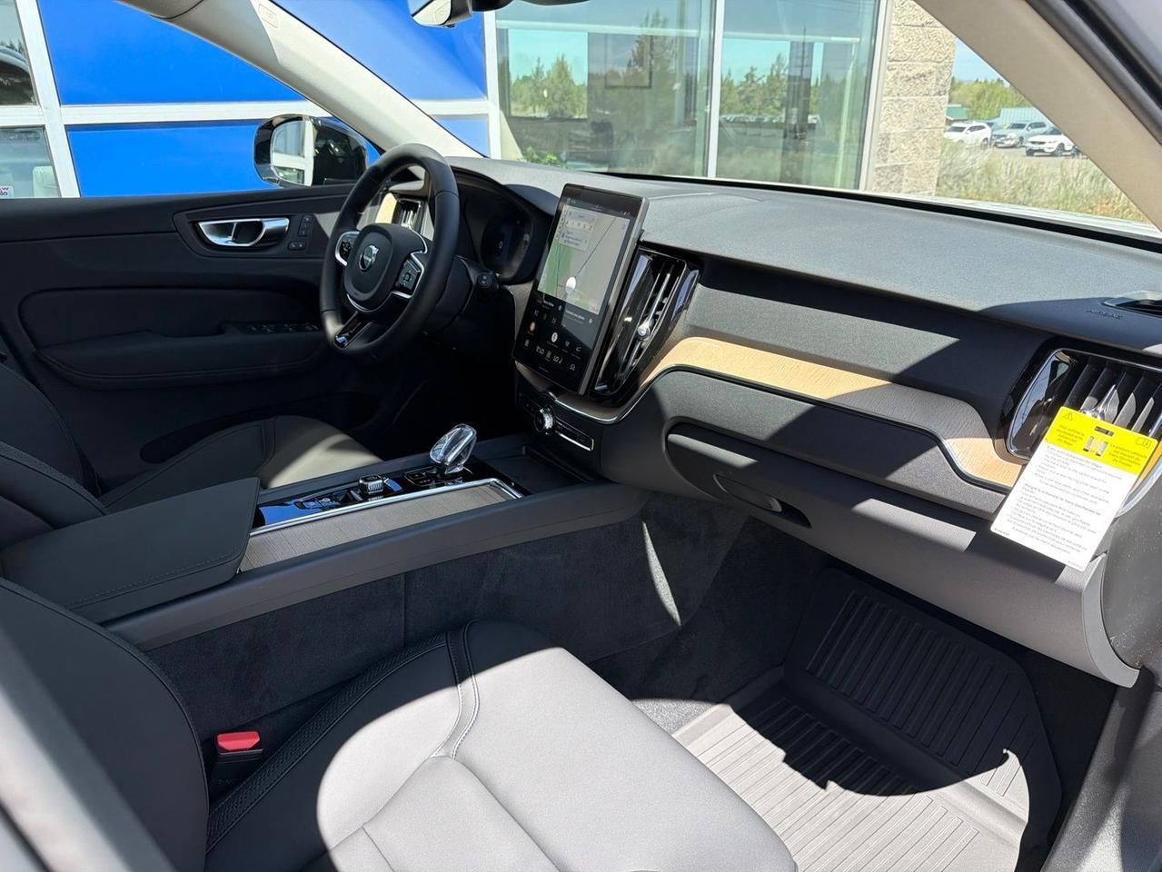 2026 Volvo XC60 Plug-In Hybrid T8 Plus Bend OR