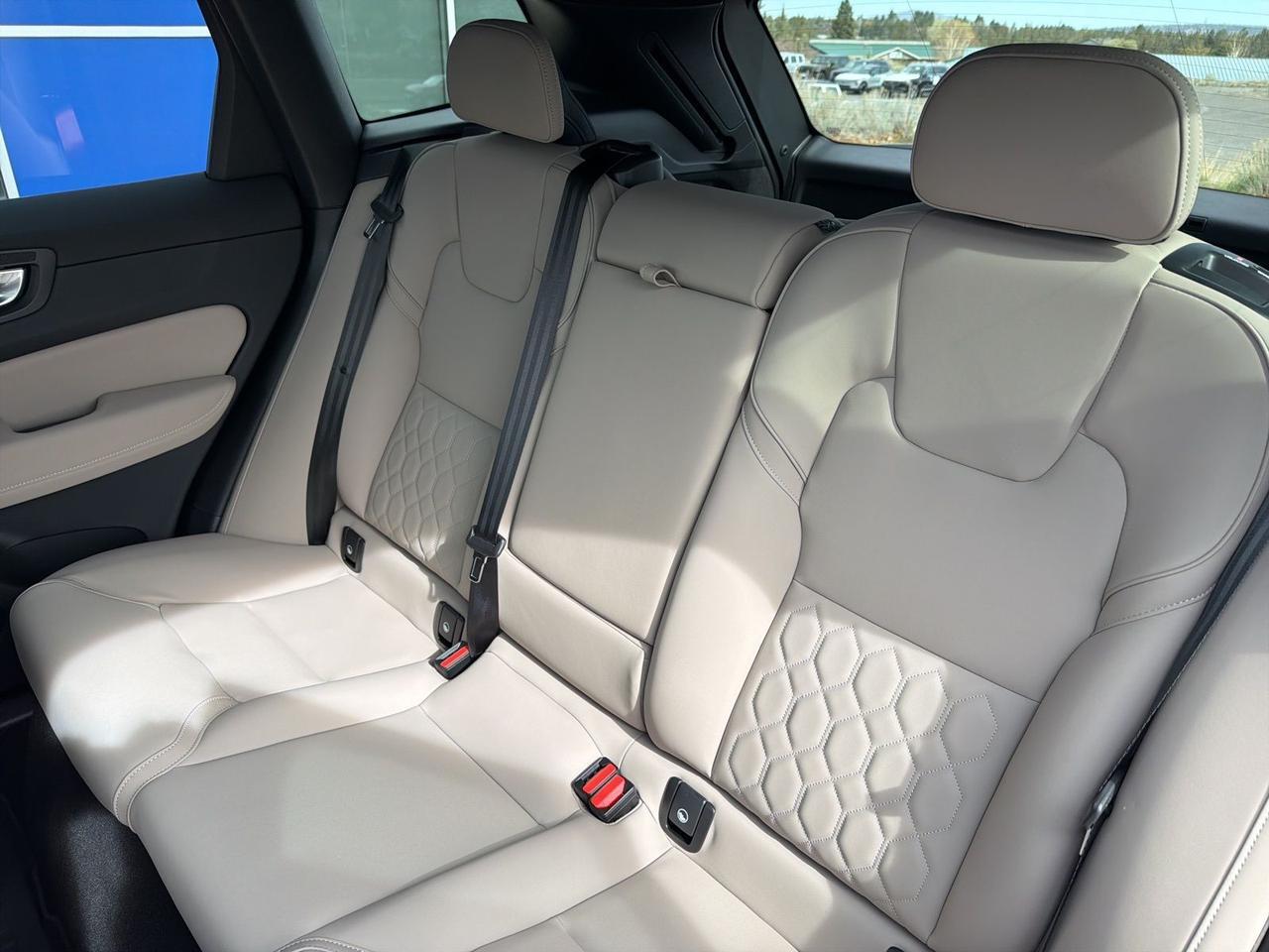 2026 Volvo XC60 Plug-In Hybrid T8 Plus Bend OR