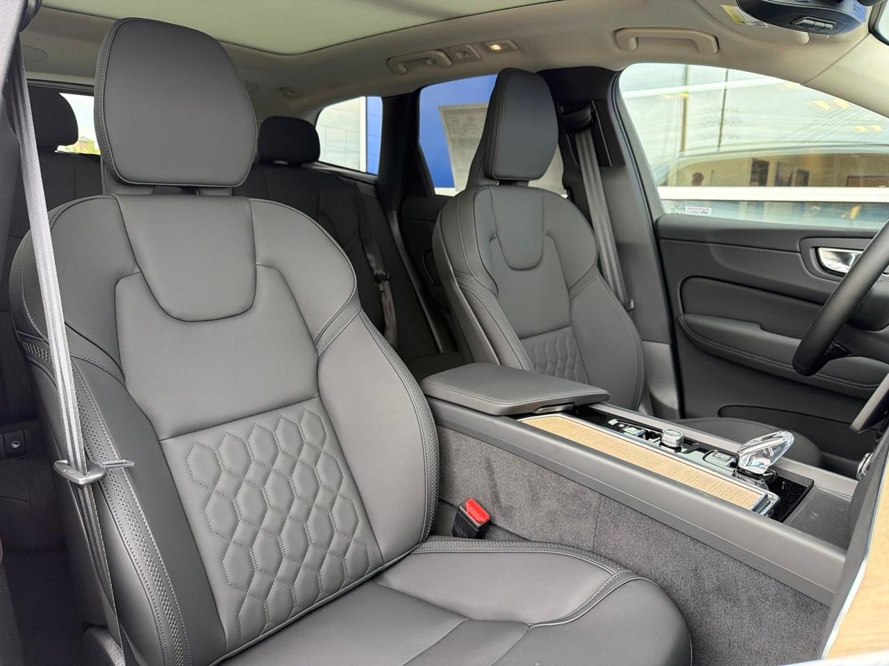 2026 Volvo XC60 Plug-In Hybrid T8 Plus Bend OR