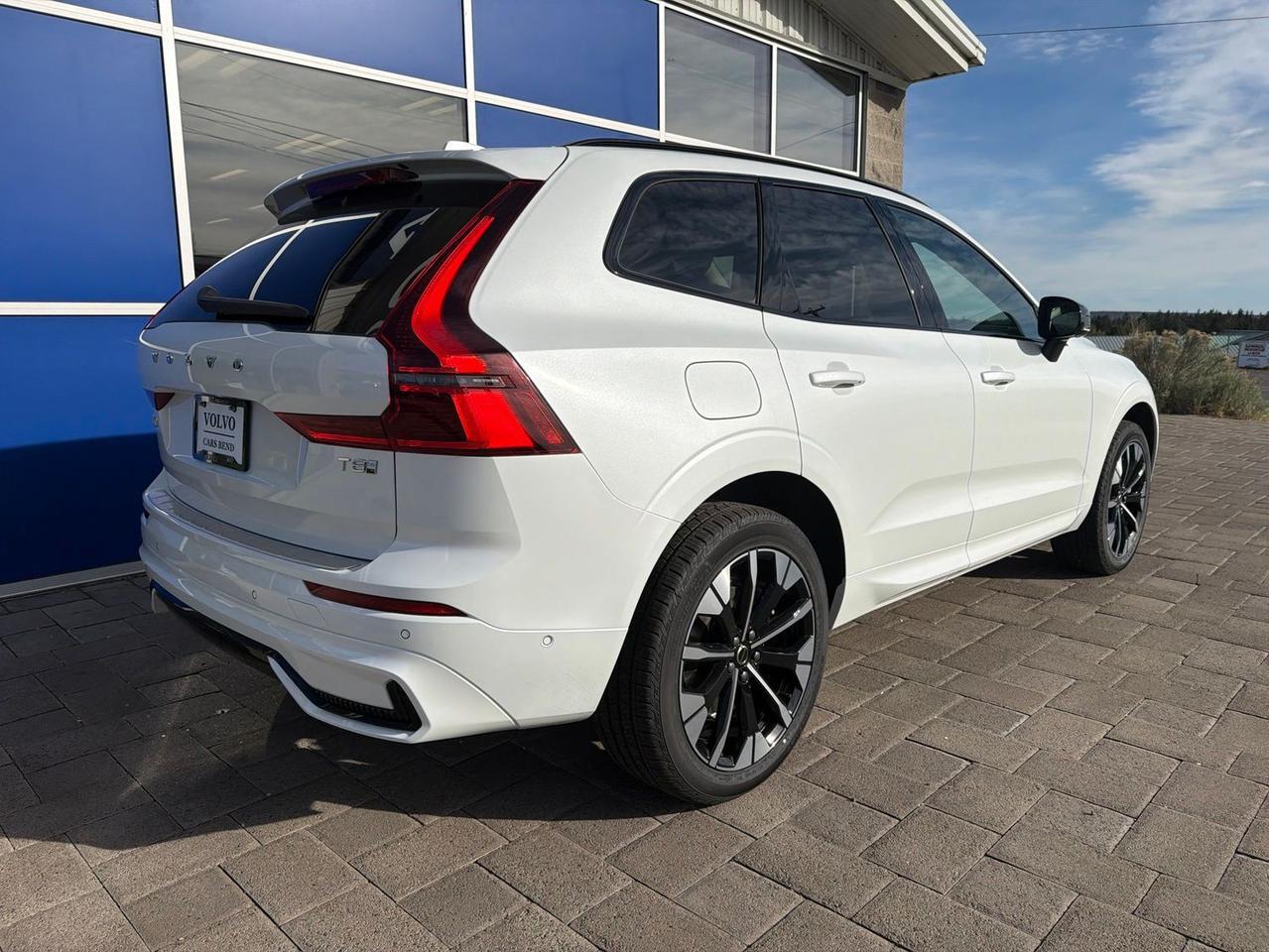 2026 Volvo XC60 Plug-In Hybrid T8 Plus Bend OR