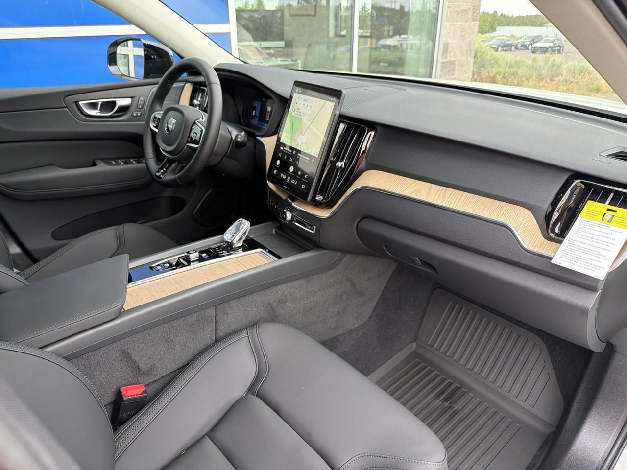 2026 Volvo XC60 Plug-In Hybrid T8 Plus Bend OR