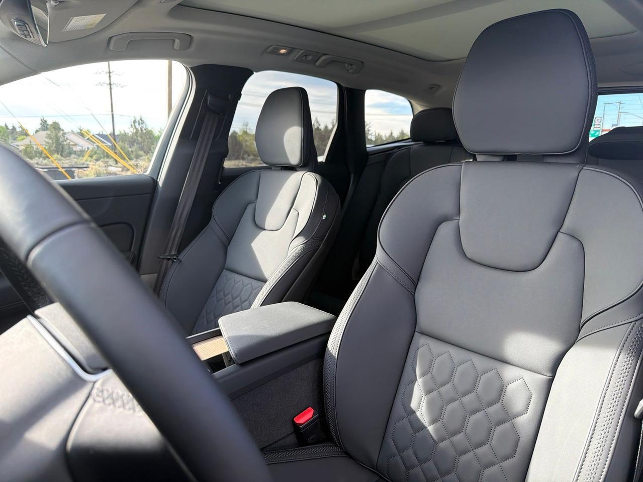 2026 Volvo XC60 Plug-In Hybrid T8 Plus Bend OR