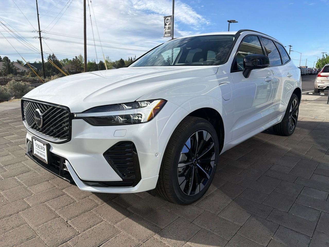 2026 Volvo XC60 Plug-In Hybrid T8 Plus Bend OR