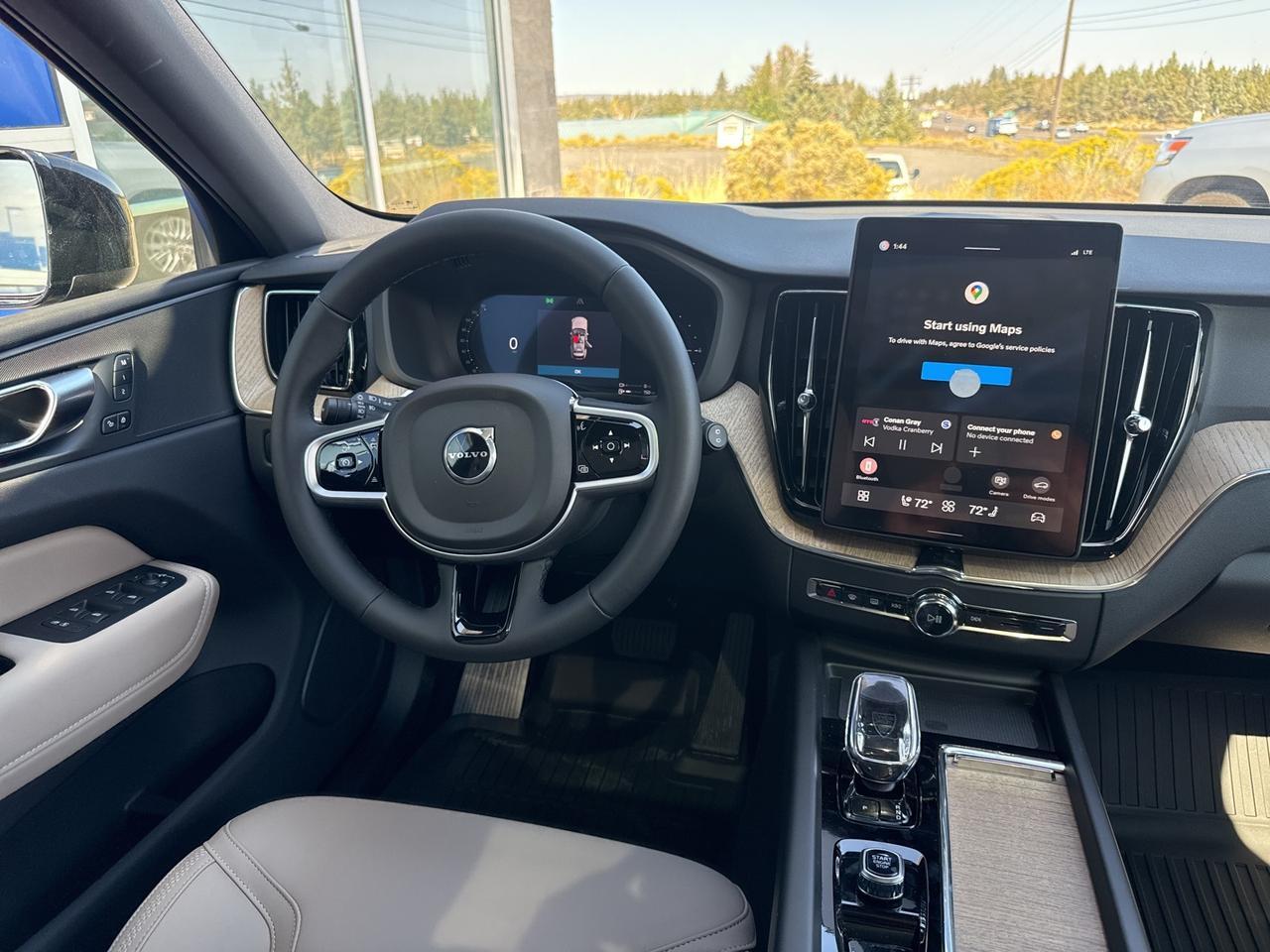 2026 Volvo XC60 Plug-In Hybrid T8 Plus Bend OR