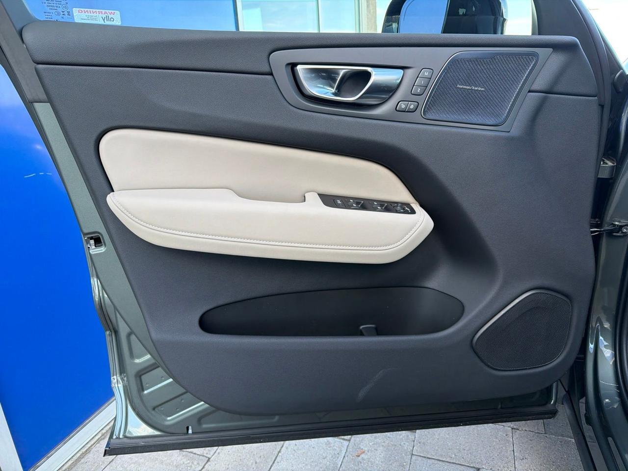 2026 Volvo XC60 Plug-In Hybrid T8 Plus Bend OR
