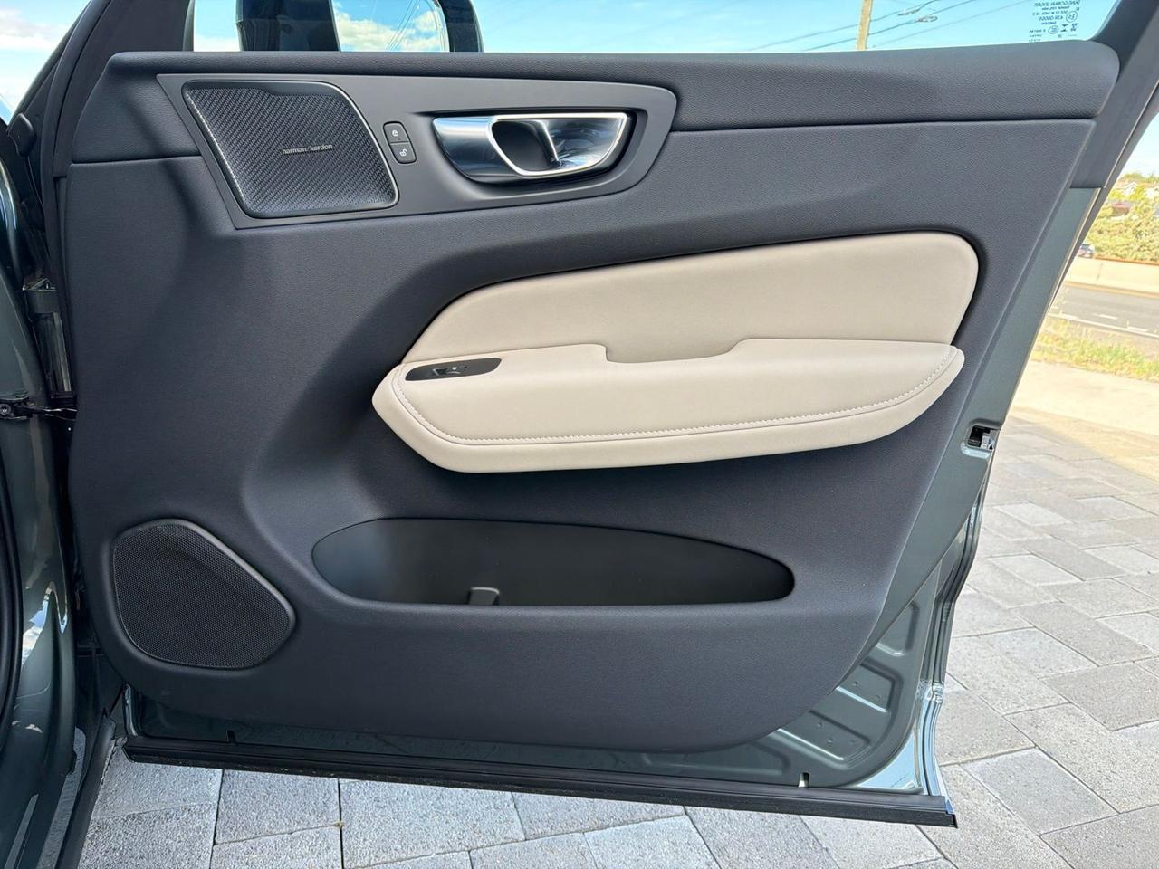 2026 Volvo XC60 Plug-In Hybrid T8 Plus Bend OR