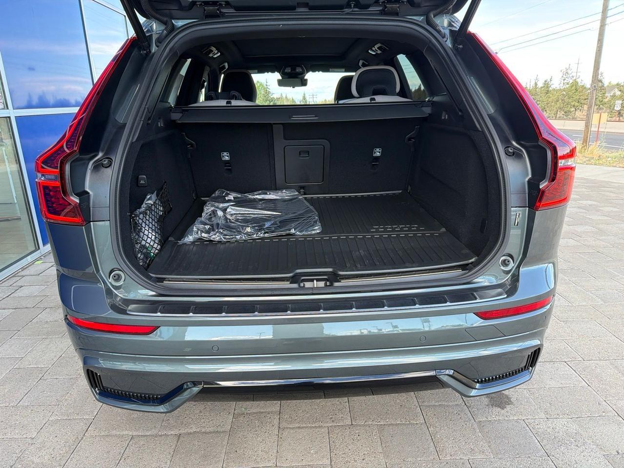 2026 Volvo XC60 Plug-In Hybrid T8 Plus Bend OR