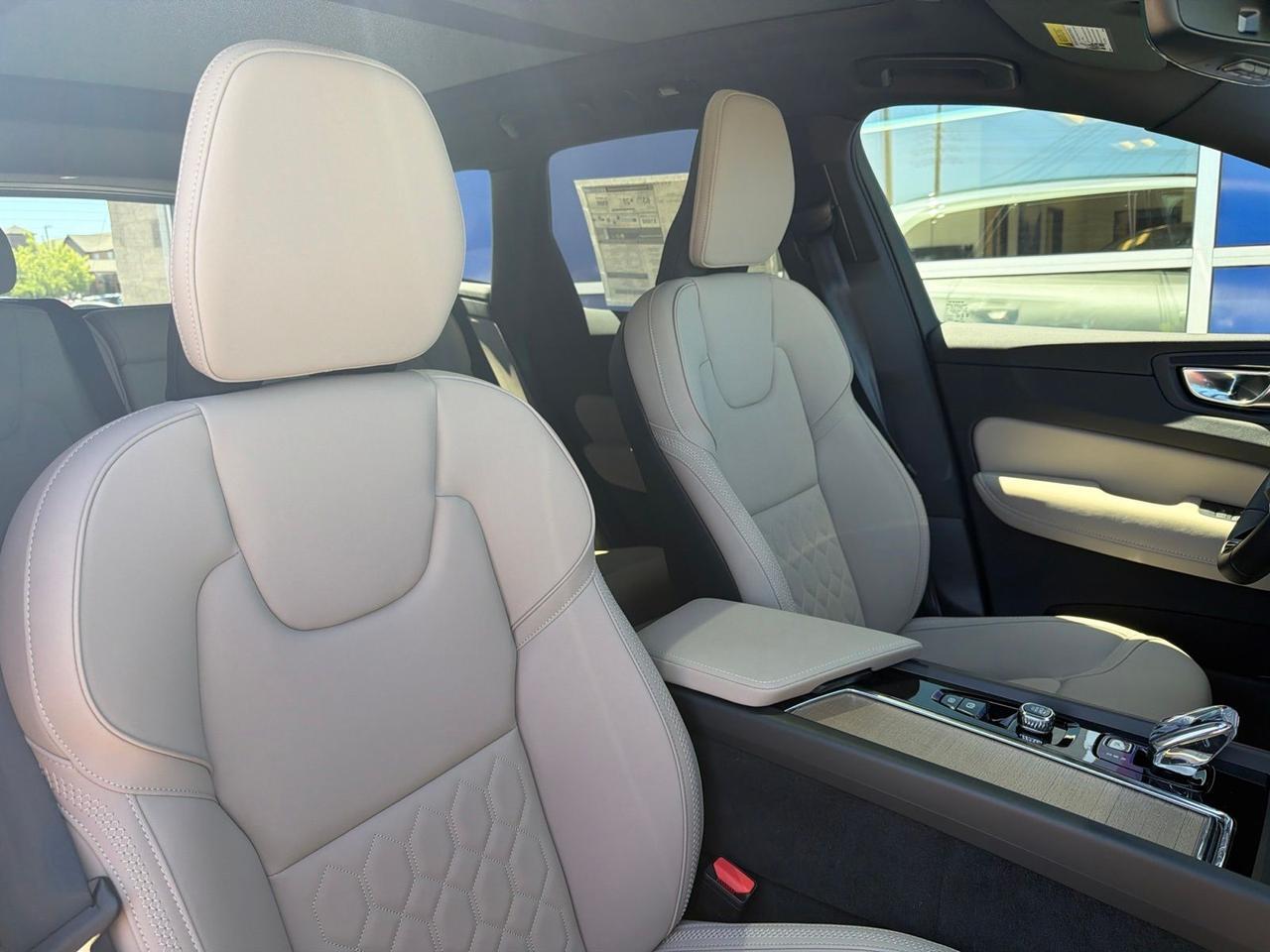 2026 Volvo XC60 Plug-In Hybrid T8 Plus Bend OR