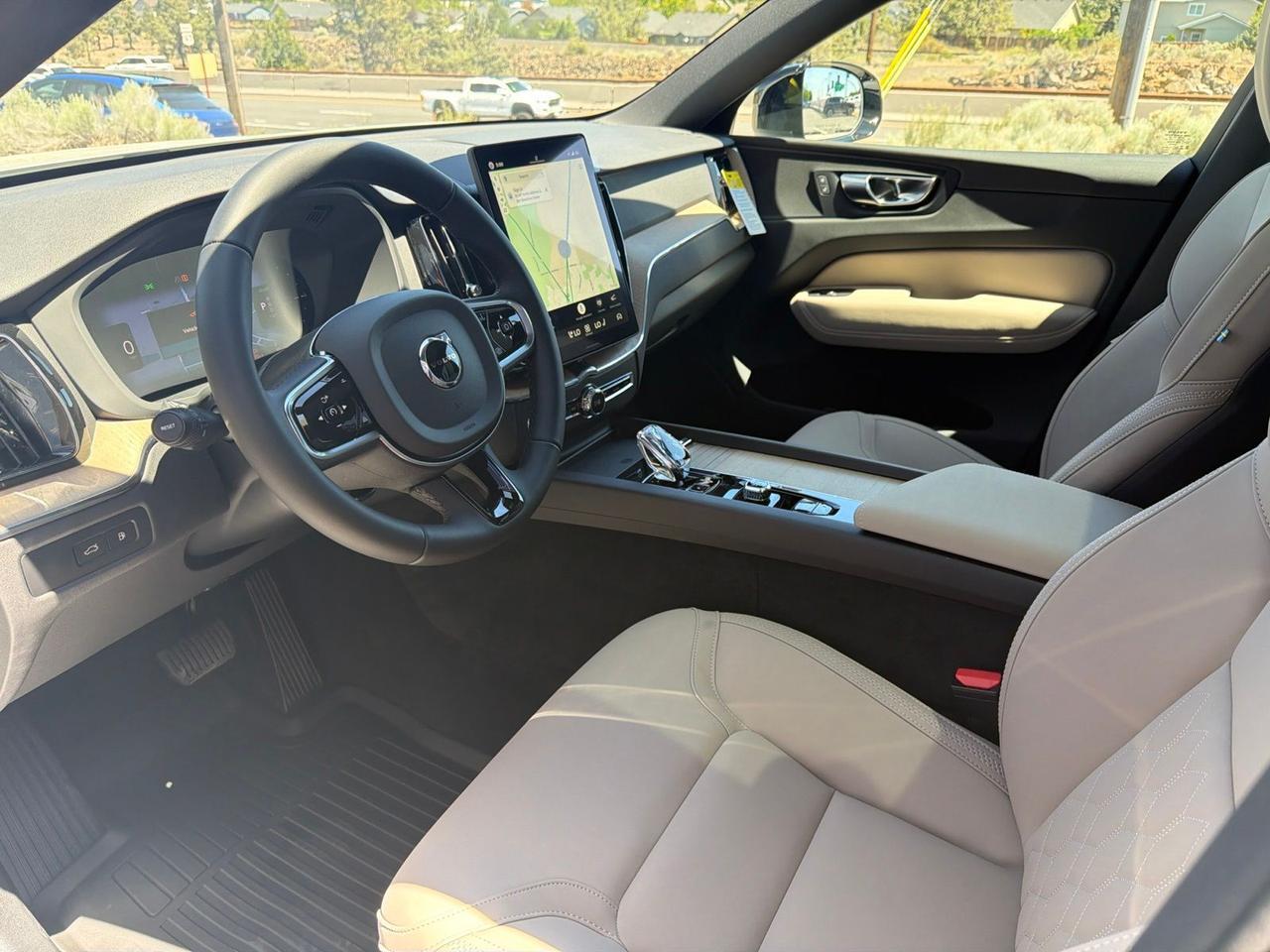 2026 Volvo XC60 Plug-In Hybrid T8 Plus Bend OR