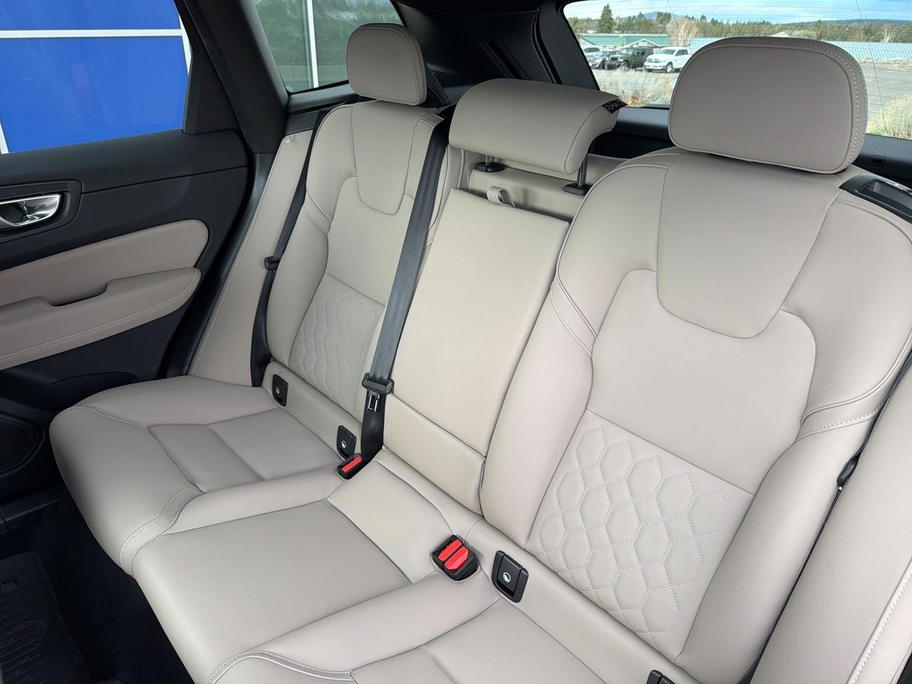 2026 Volvo XC60 Plug-In Hybrid T8 Plus Bend OR