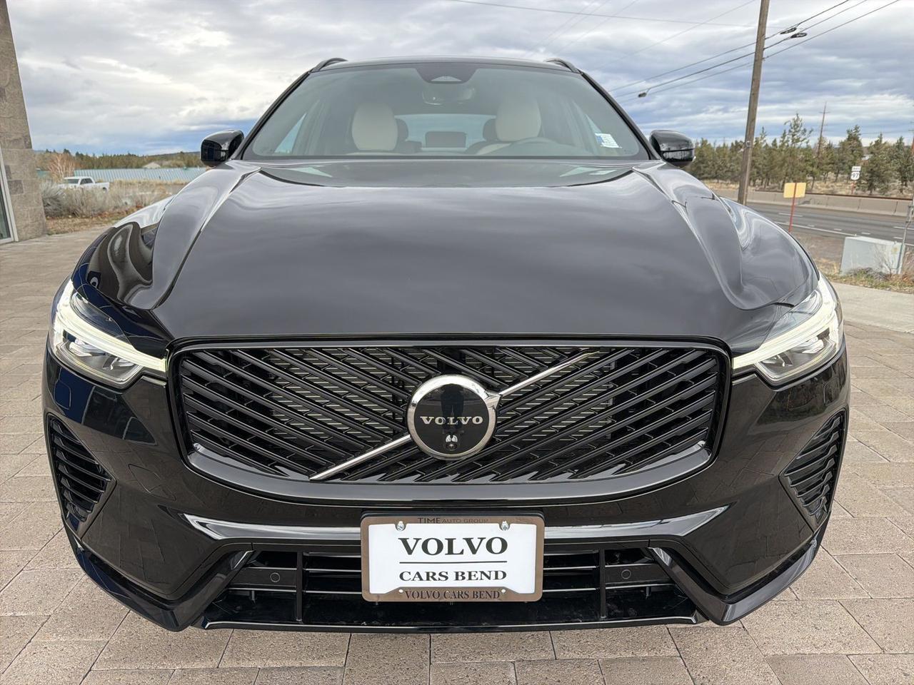 2026 Volvo XC60 Plug-In Hybrid T8 Plus Bend OR